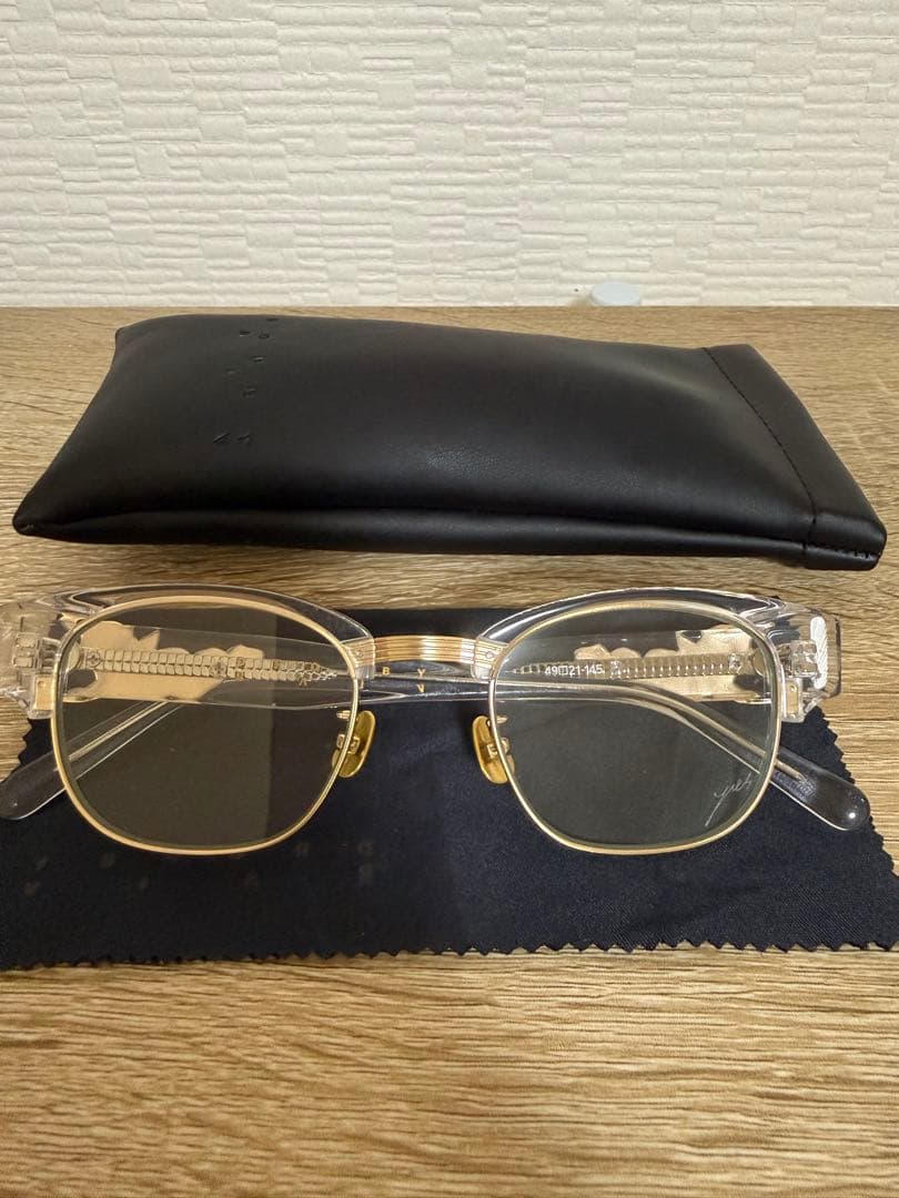 クリア/ゴールド 四角形サングラス ケース付き