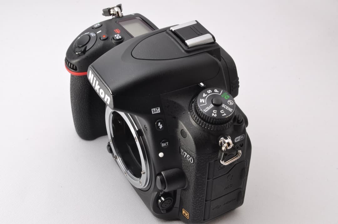 Nikon ニコン D750 単焦点＆標準＆超望遠トリプルレンズセット