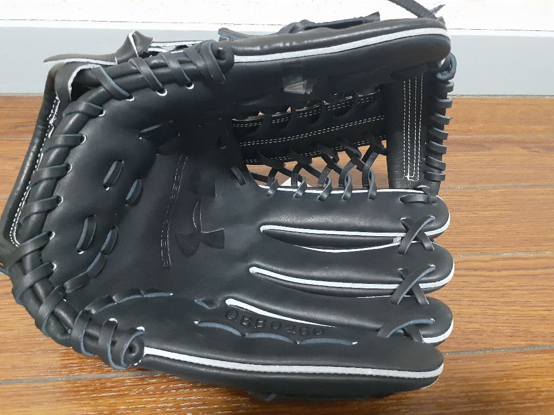 Under Armour 軟式野球グローブ ブラック