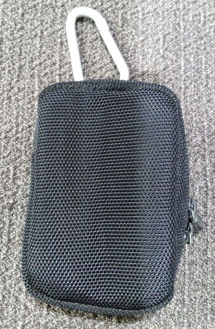 Nikon　COOLPIX L28　コンパクトデジタルカメラ　SDカードポーチ付