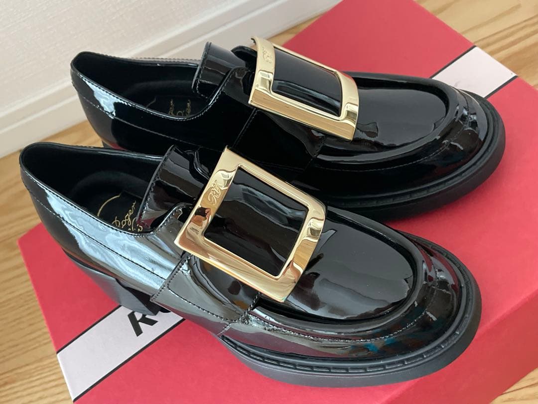 未使用品　Roger Vivier バックル　パテントレザー　ローファー　37