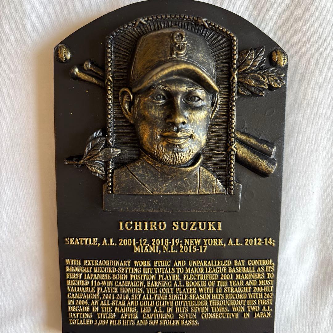 イチロー MLB殿堂入り彫刻プラーク　盾　記念品