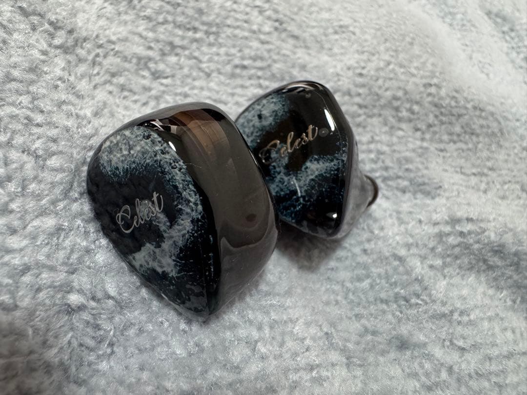 Kinera Celest Relentless イヤホン 有線イヤホン　キネラ