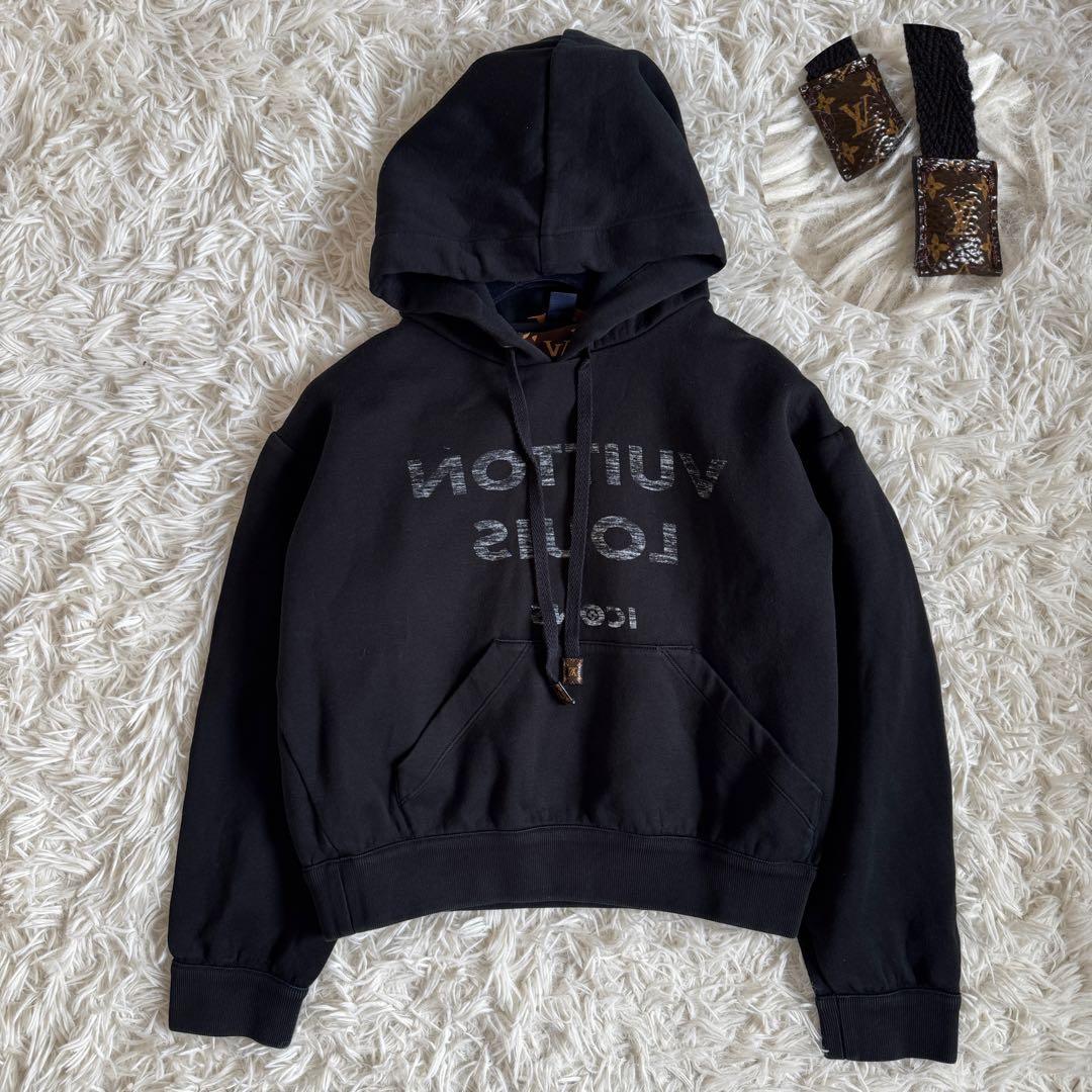 美品　ルイヴィトン　パーカー　モノグラム　ロゴプリント　ブラック　XSサイズ