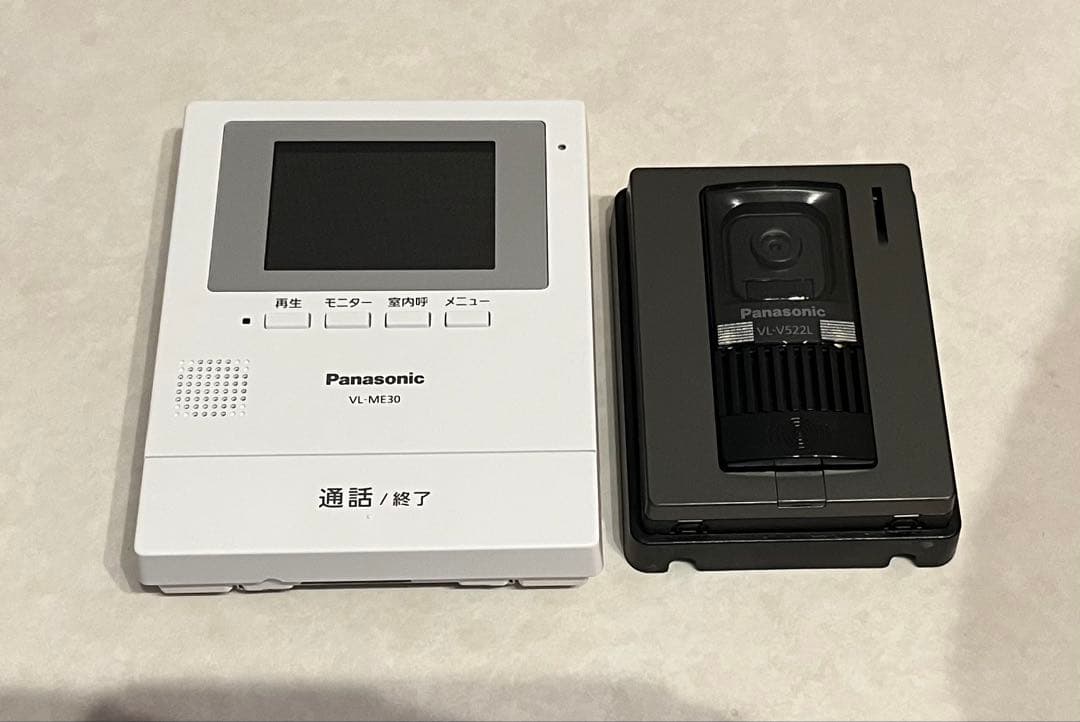 Panasonicテレビドアホンと親機VL-ME30