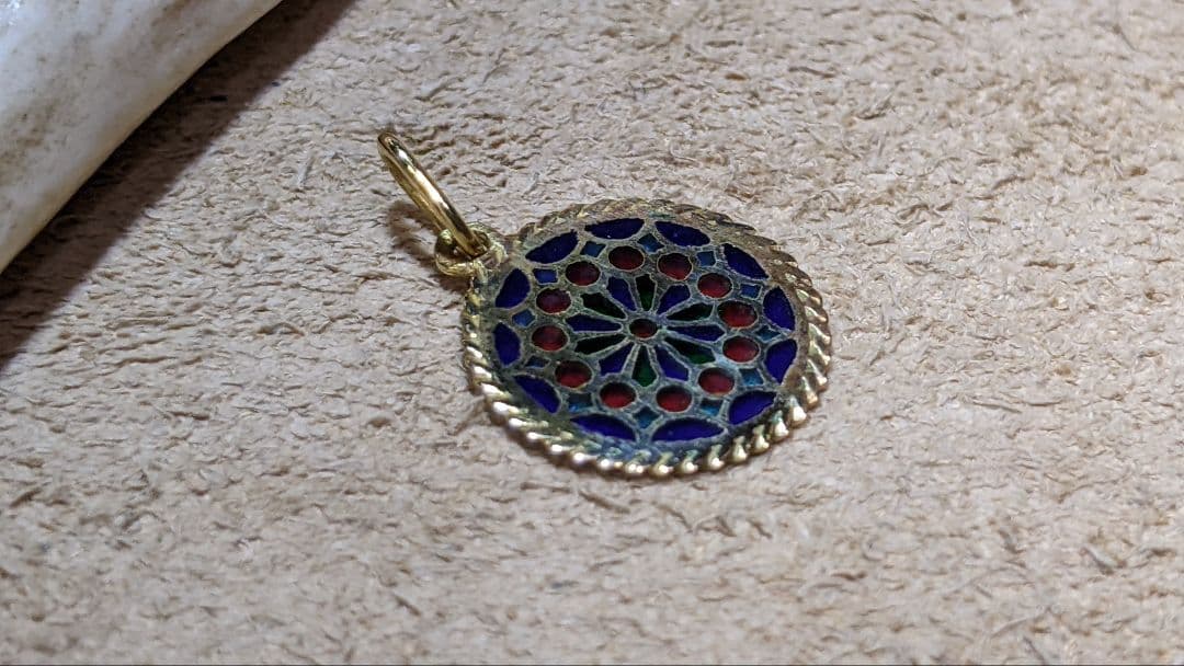 K18 エマイユ ノ−トルダム大聖堂 ネックレス トップ