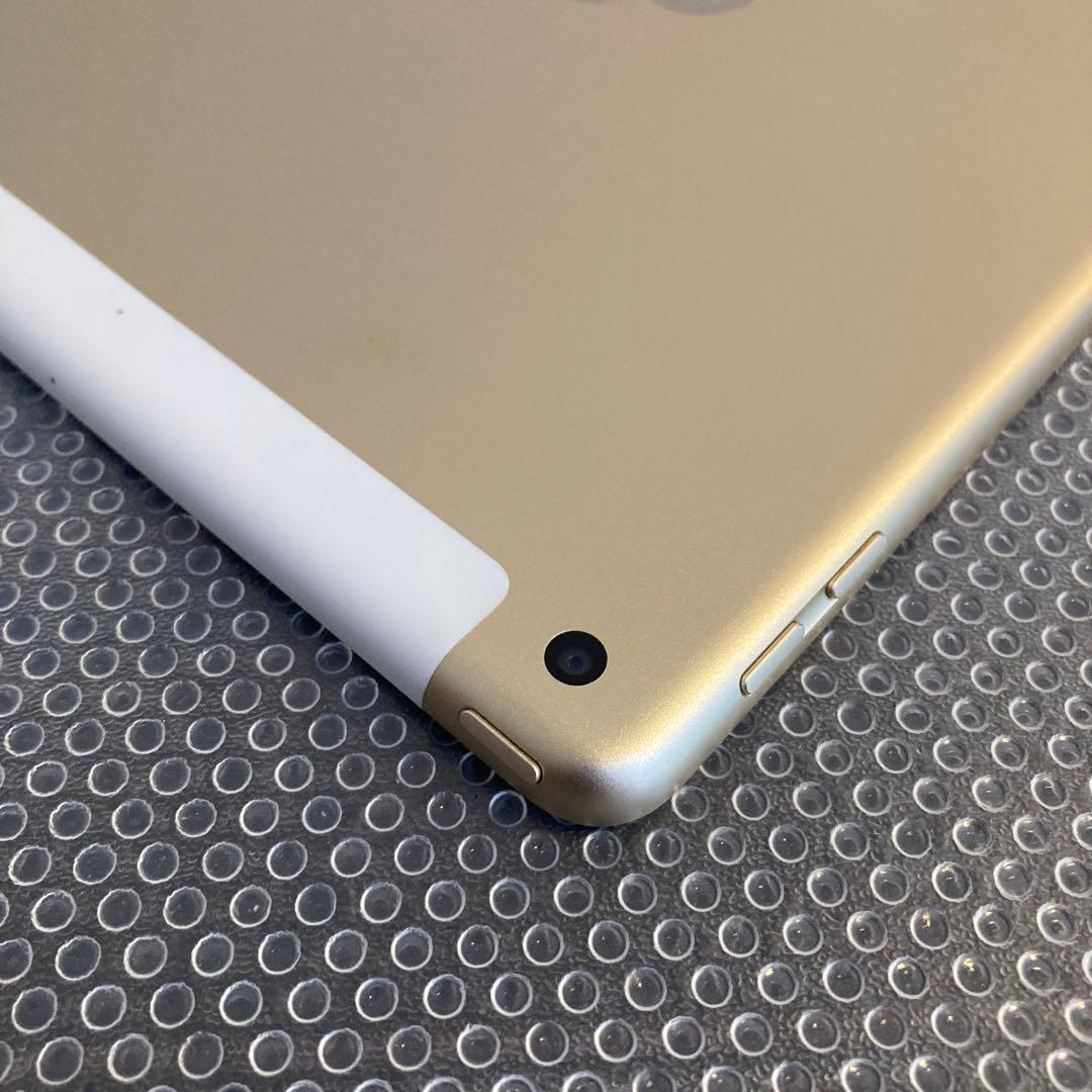 3886【早い者勝ち】iPad5 第5世代 32GB SIMフリー☆