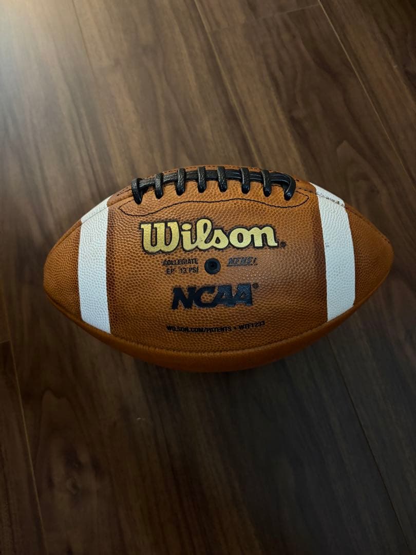 ほぼ未使用！Wilson NCAA アメリカンフットボール　　革ボール