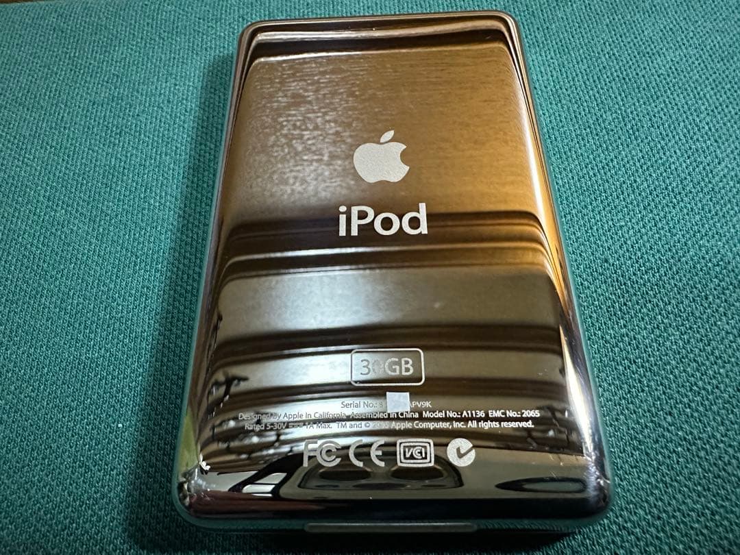 新品同様 iPod Classic 5.5世代　30GB MA444J