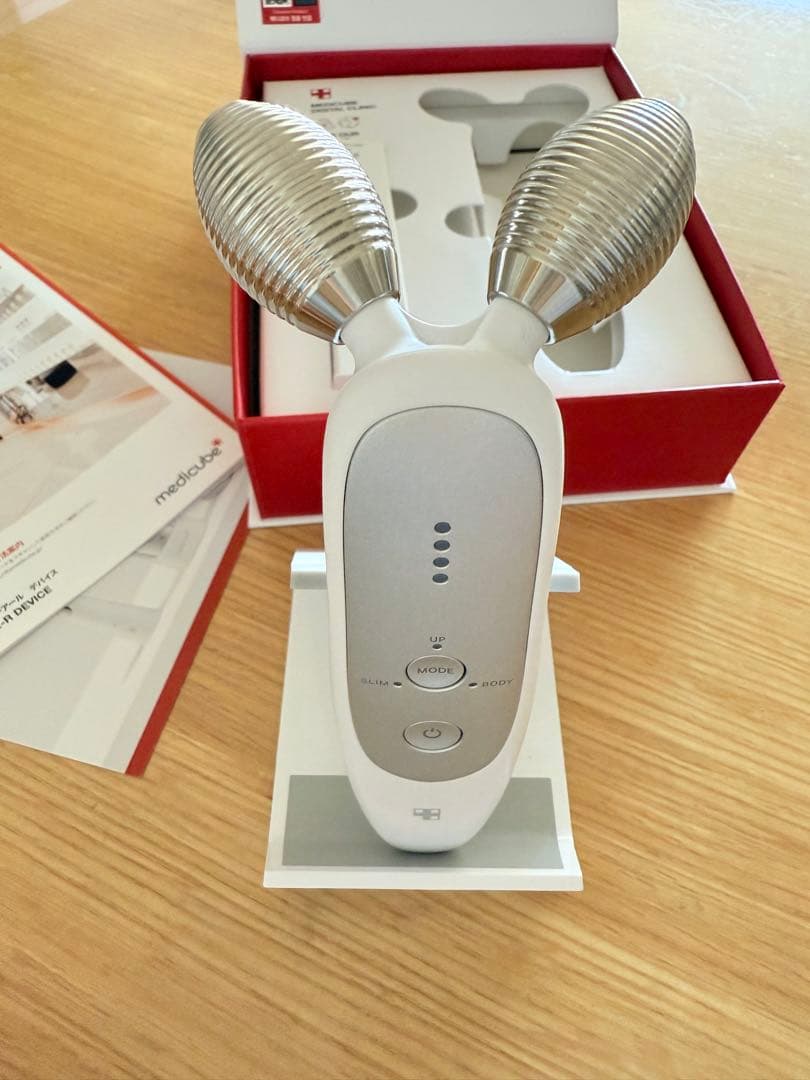 medicube AGE-R ダーマEMSショット