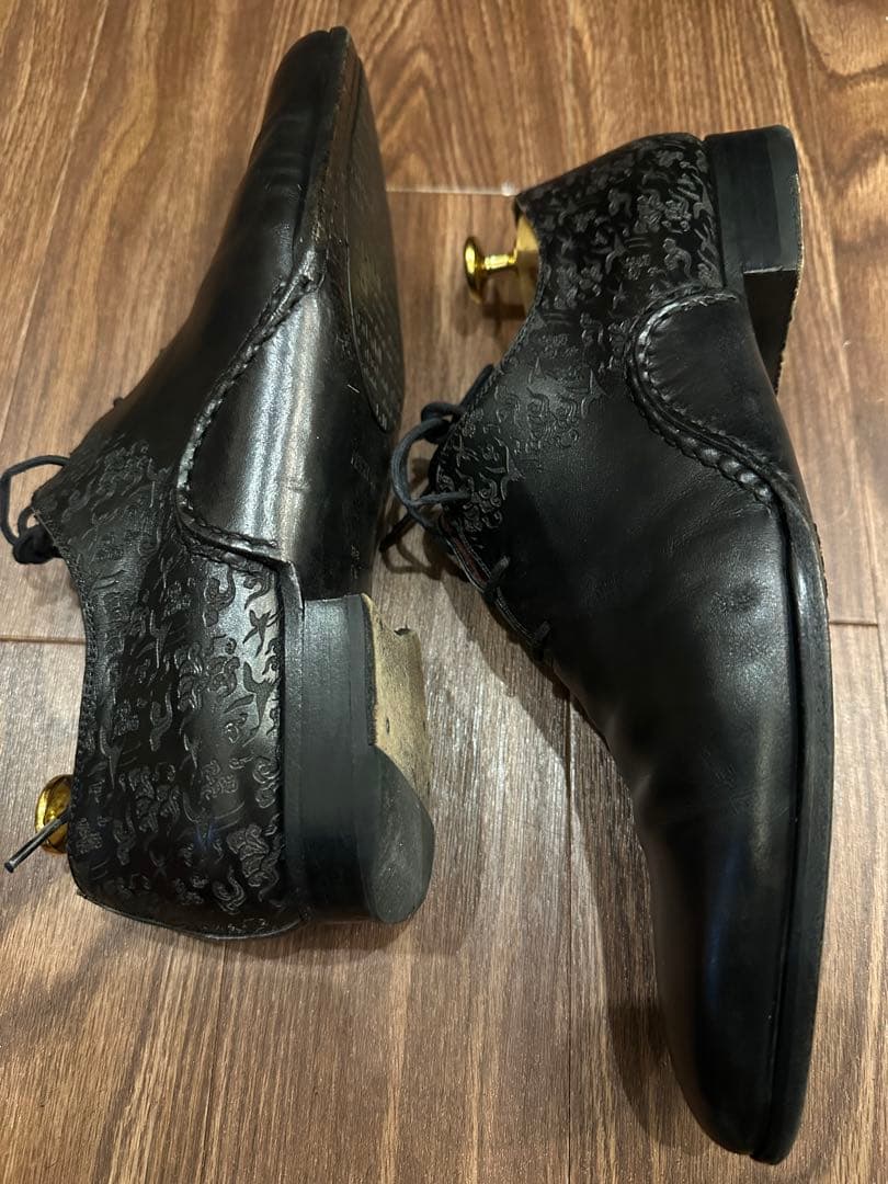 MAGNANNI スペイン製　レーザー刻印ホールカット