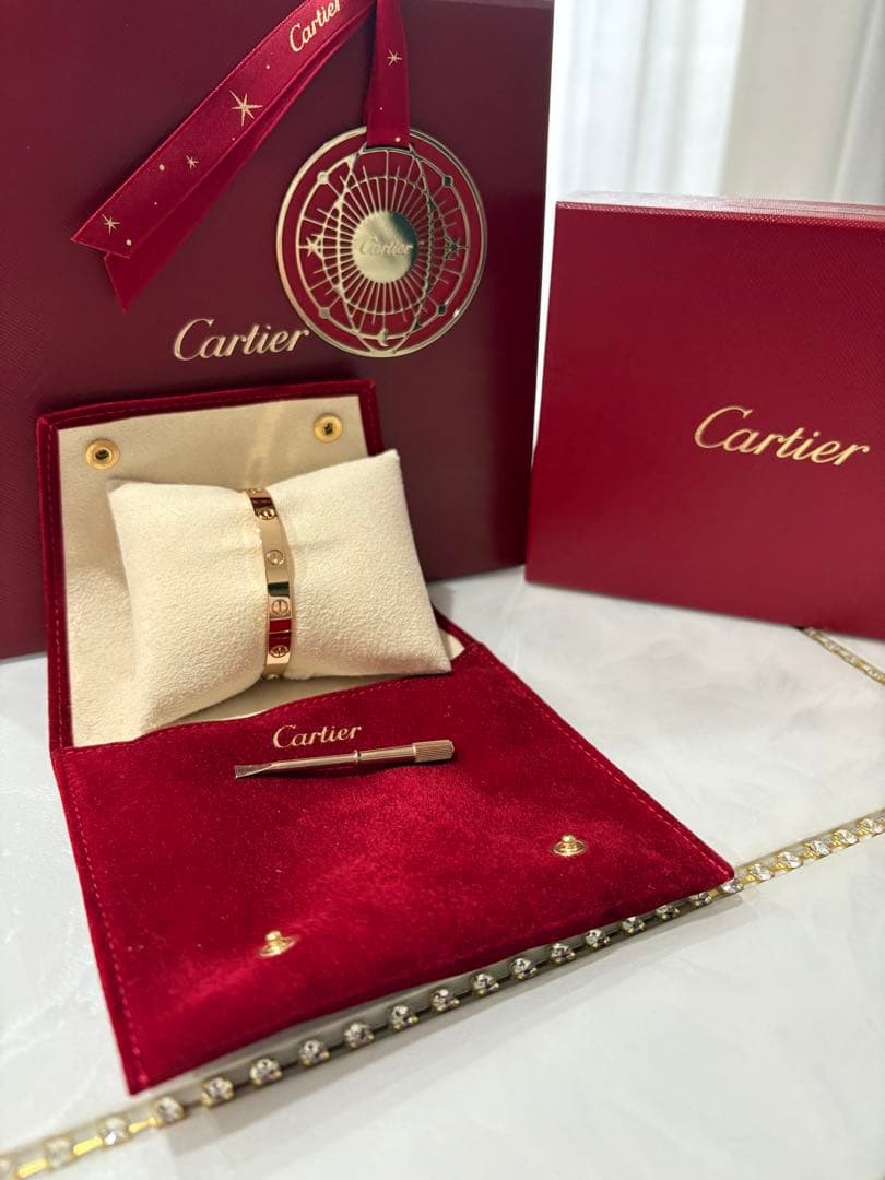 Cartier ラブブレス PG
