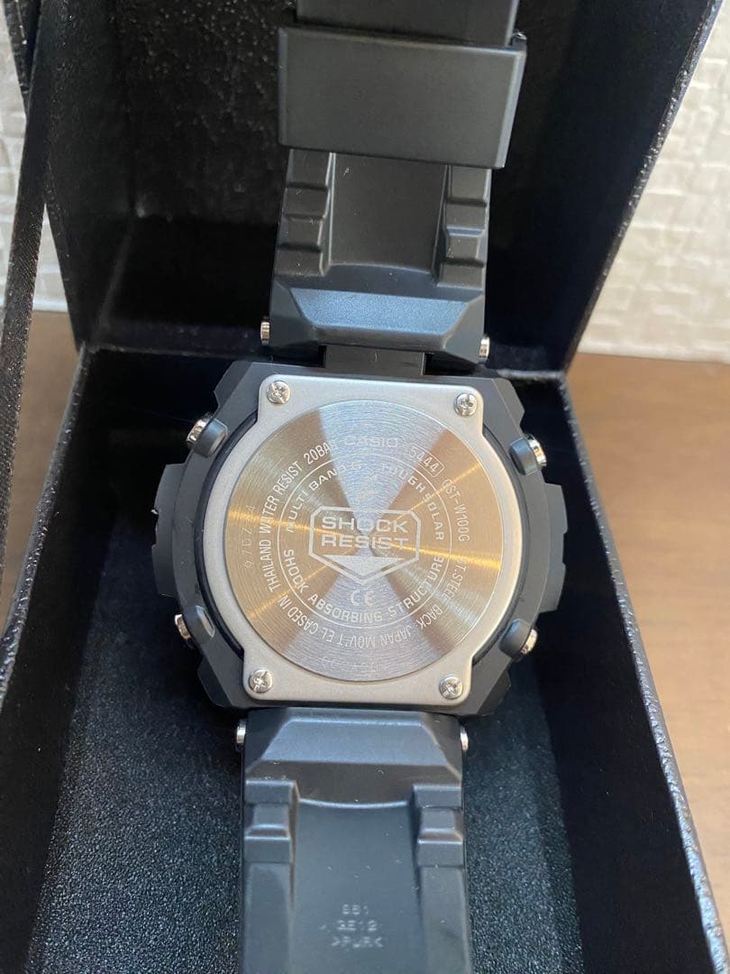 【極美品】CASIO G-SHOCK　GST-W100G-1BJF 電波ソーラー