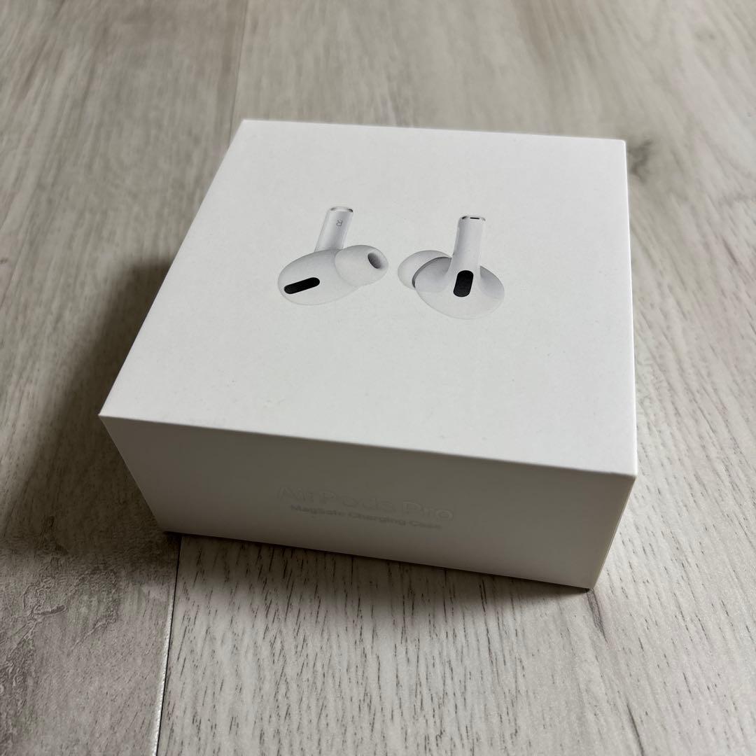イヤホン AirPods Pro with MagSafe Charging Case