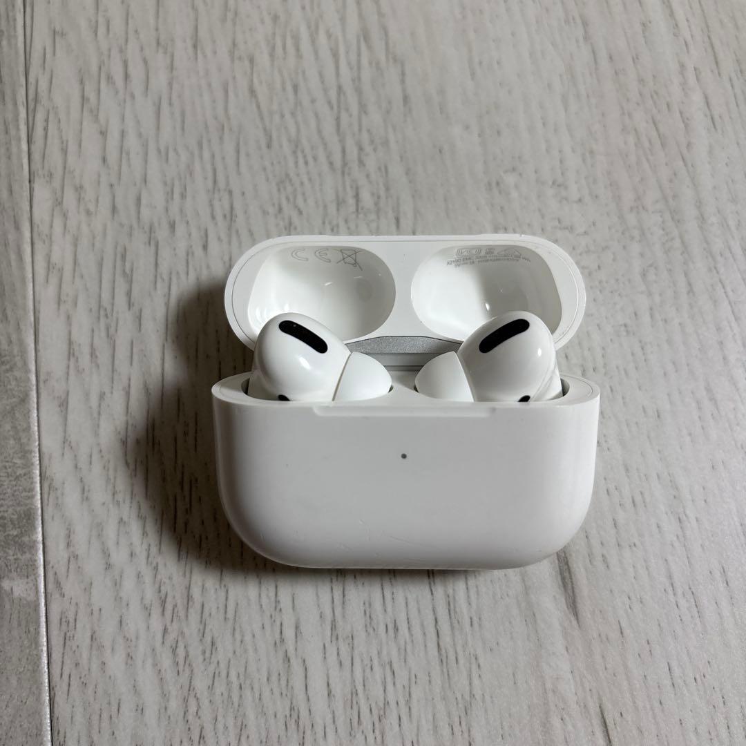 イヤホン AirPods Pro with MagSafe Charging Case