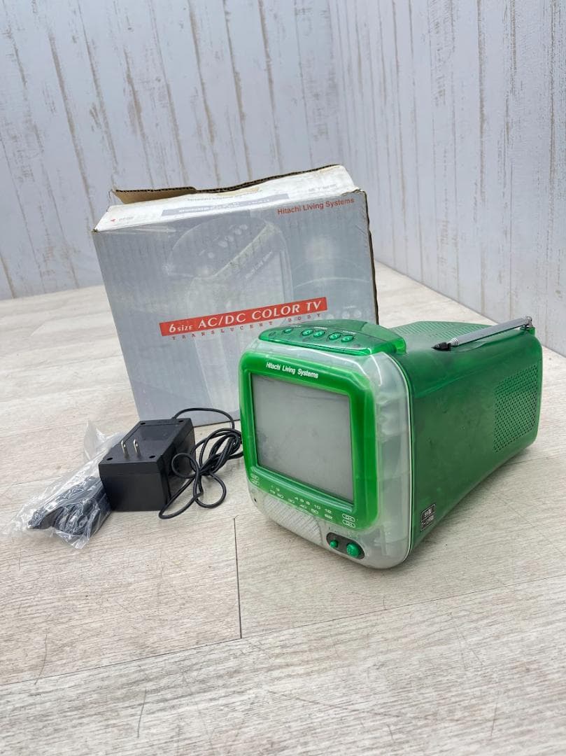 日立 ポータブルカラーTV C6-SK1 グリーン スケルトン 通電確認のみ