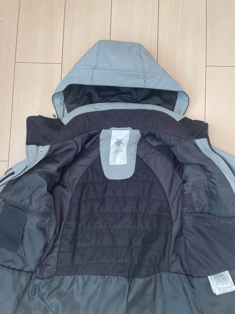 【DESCENTE】スキーウェア　9号上下セット　千鳥格子柄