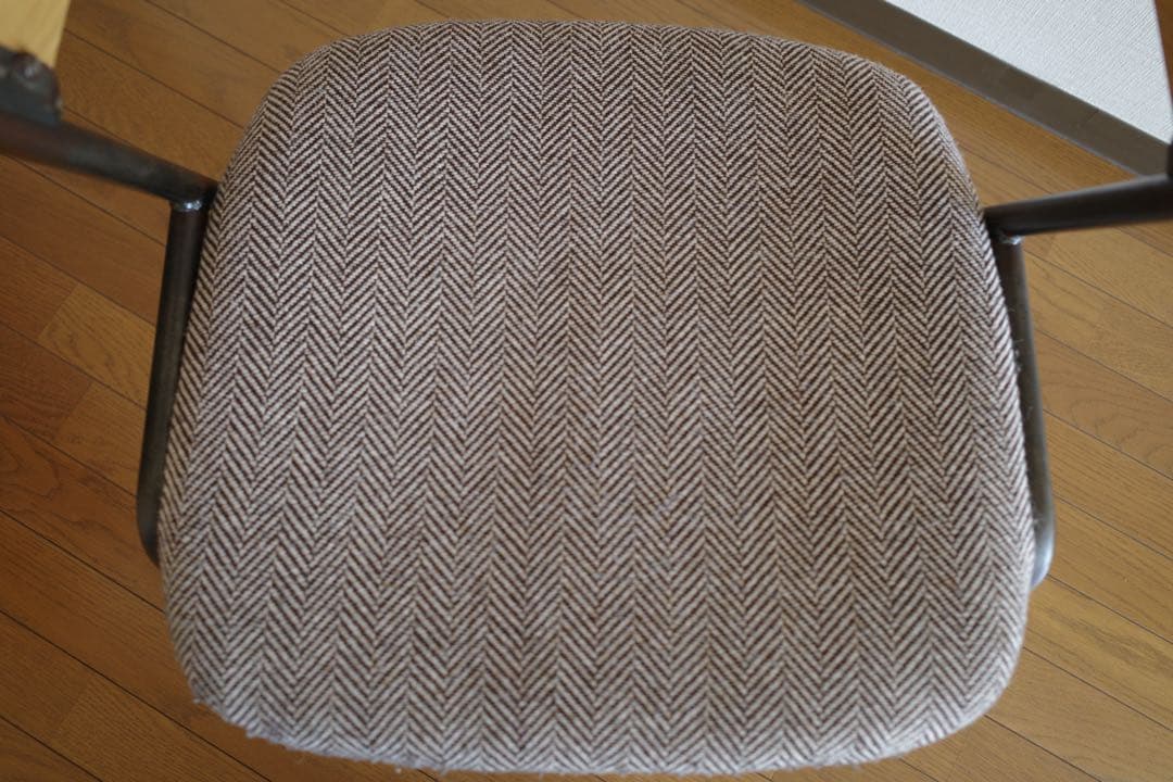 ダイニングチェア danis short arm chair NT