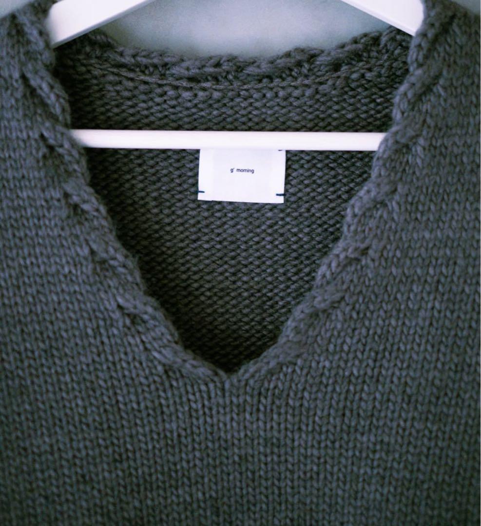 g'morning Vネックニット