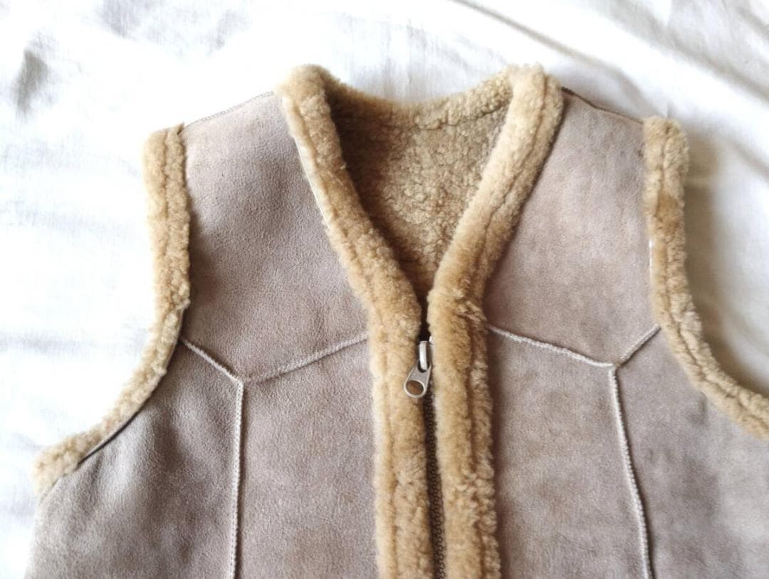 【羊革】リアルムートンパッチワークリバーシブルベスト　８０’ｓ