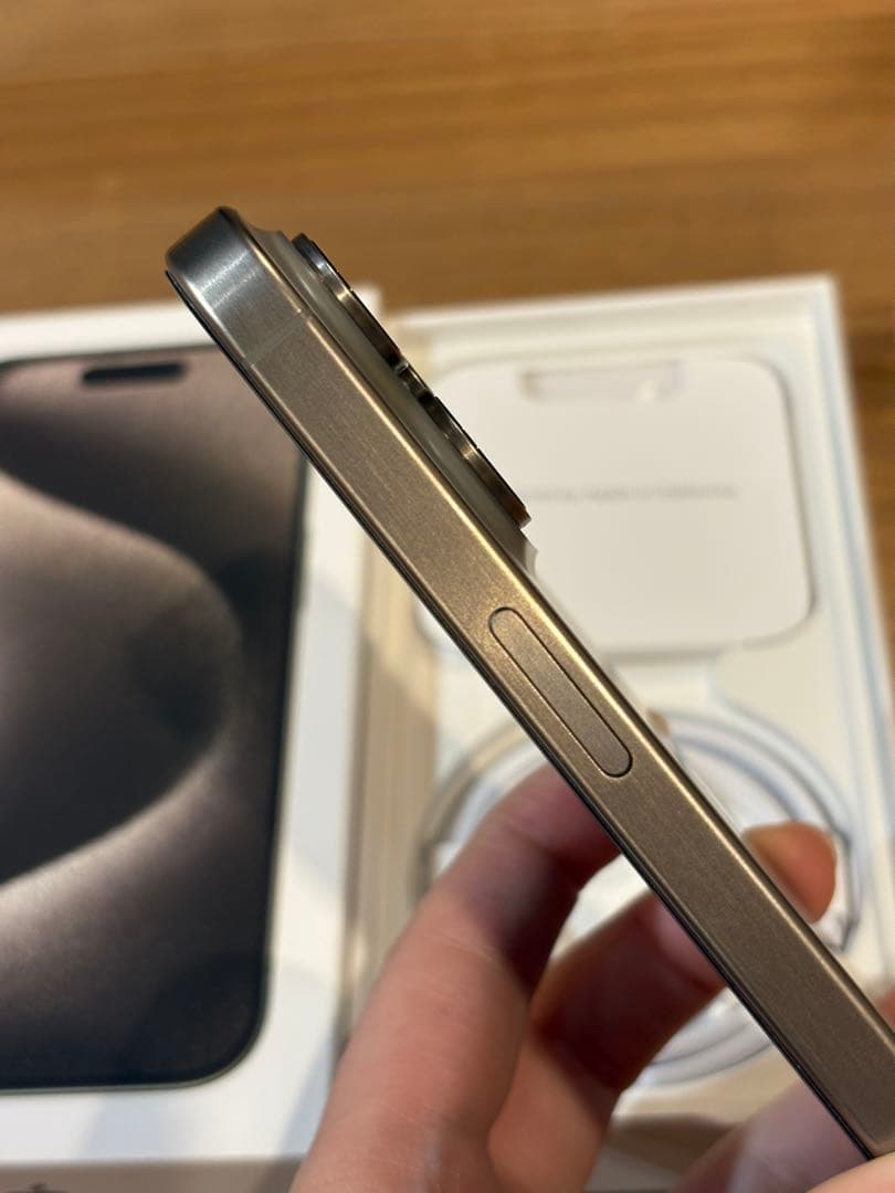 iPhone15Pro 512GB ナチュラルチタニウム SIMフリー