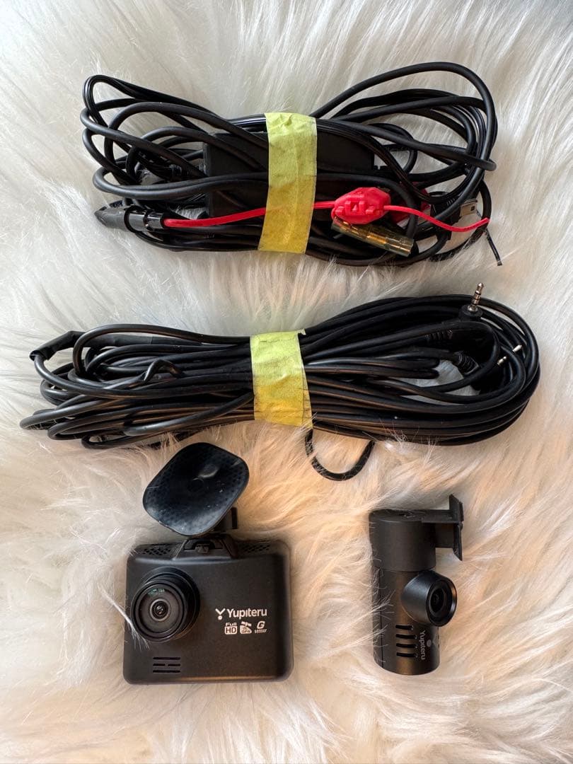 Yupiteru ドライブレコーダー 本体とケーブル2本