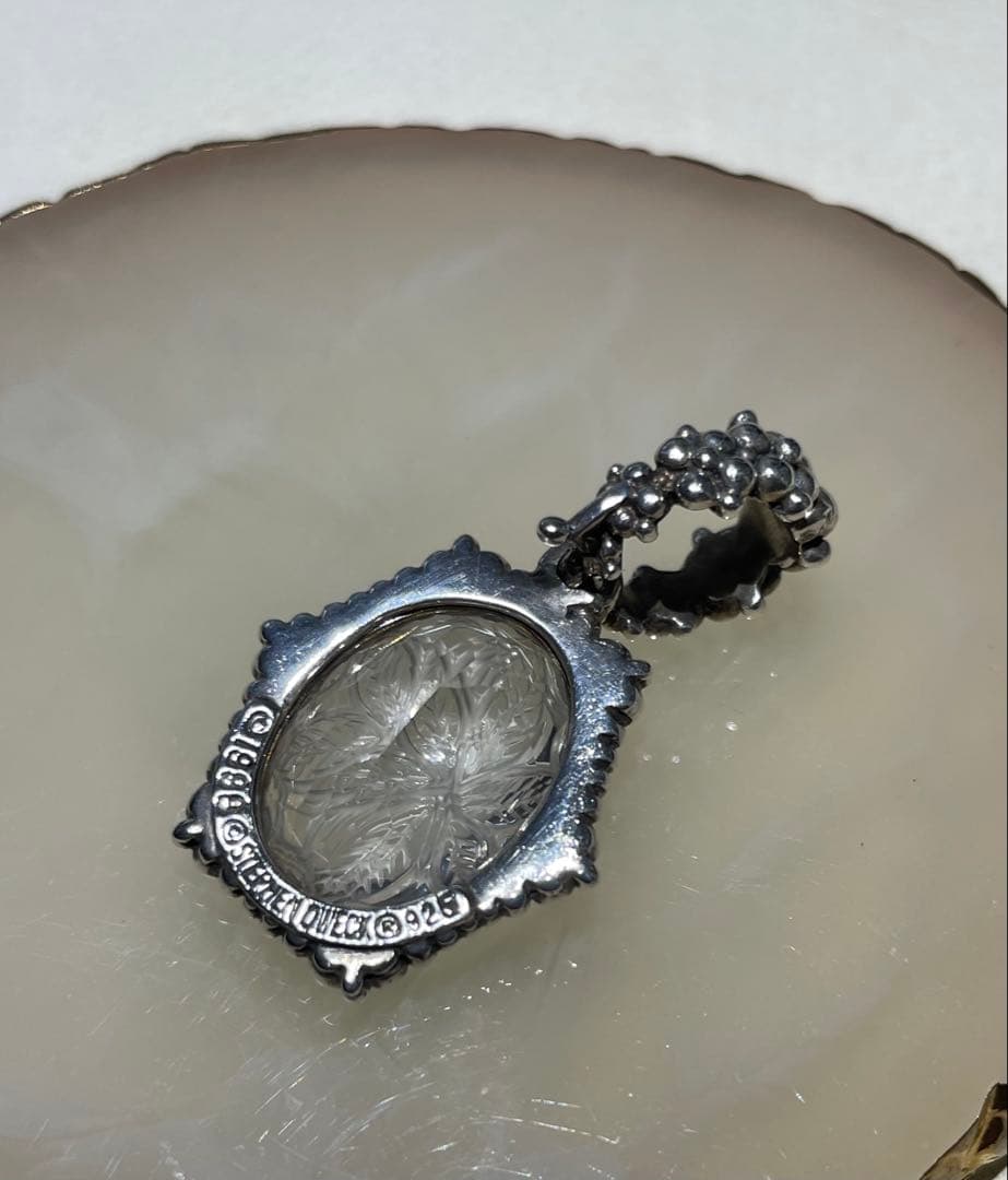 Stephen Dweck クリスタルペンダントトップ