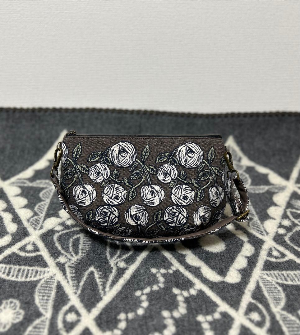 スマイル 様 rosy コロりんポシェット