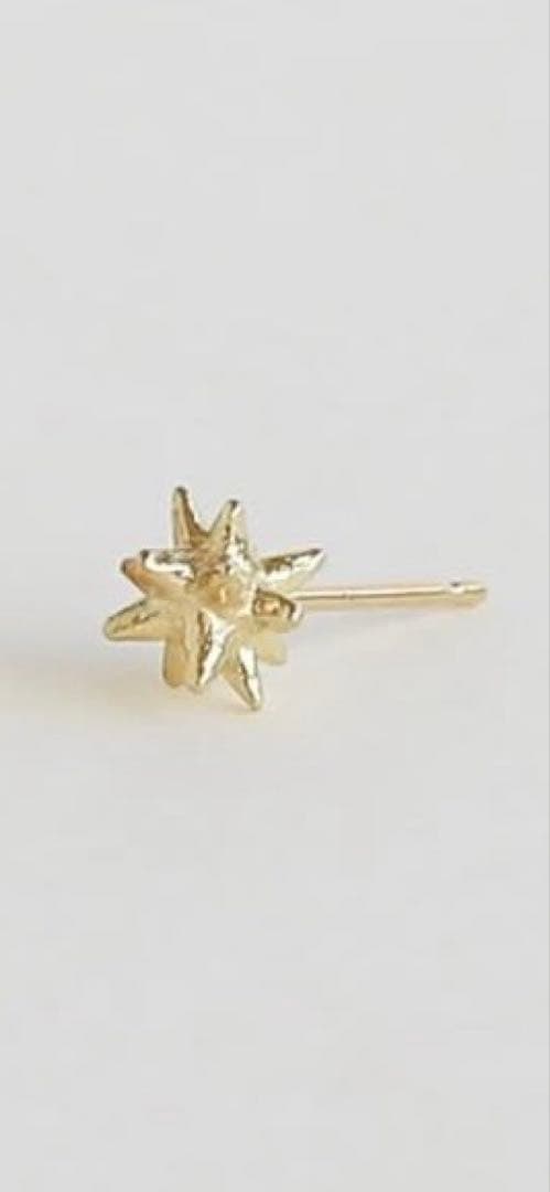 プフッツェpfutze花粉 pollen シングル ピアス18k 中古美品