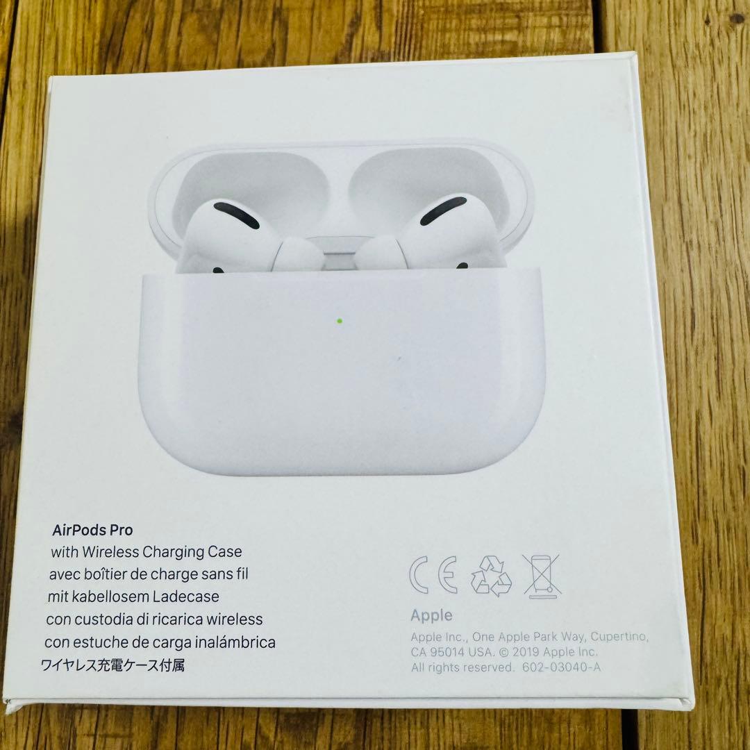 Apple AirPods Pro 第1世代 Lightning White