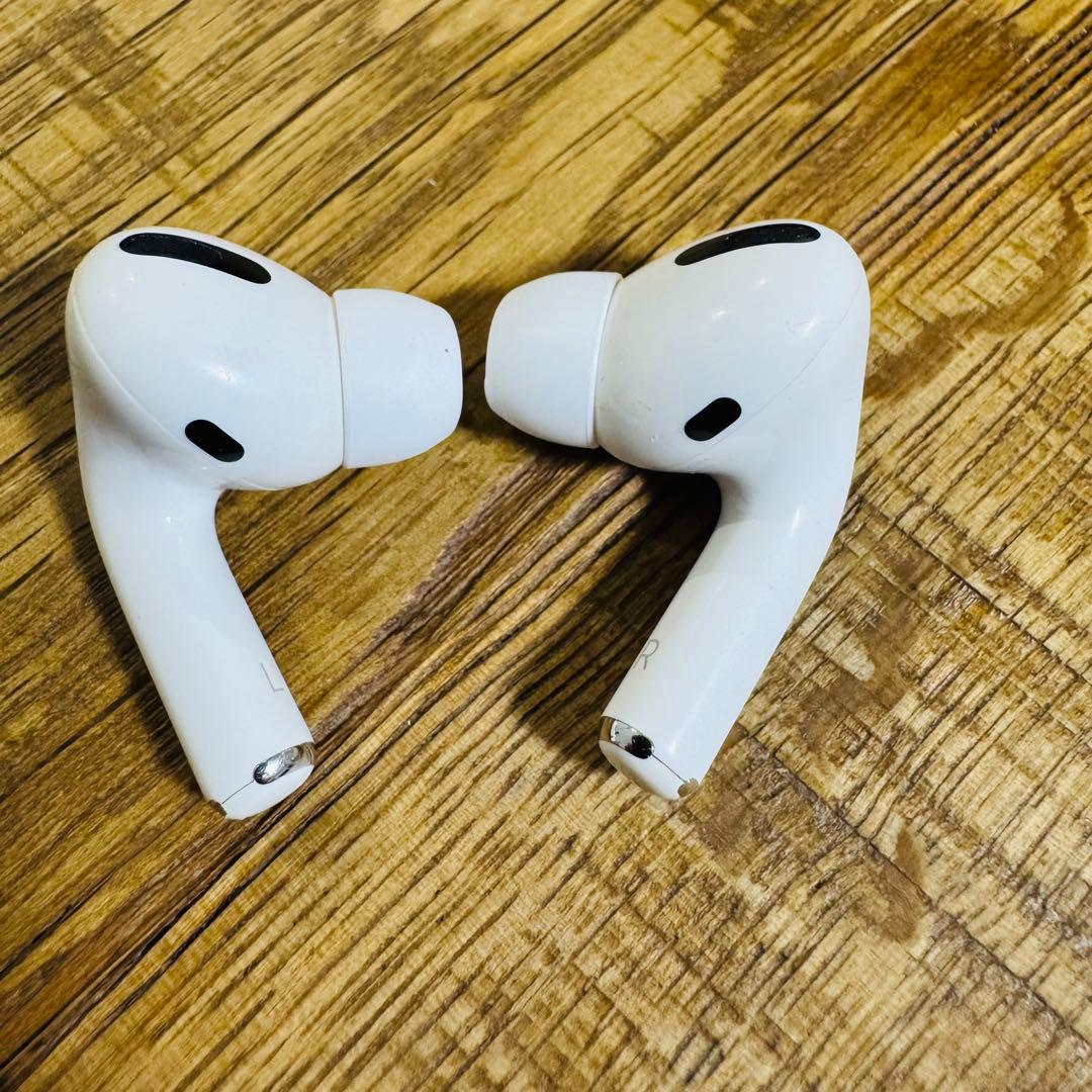 Apple AirPods Pro 第1世代 Lightning White