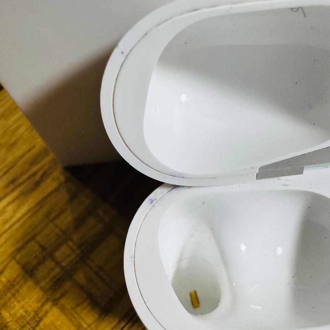 Apple AirPods Pro 第1世代 Lightning White