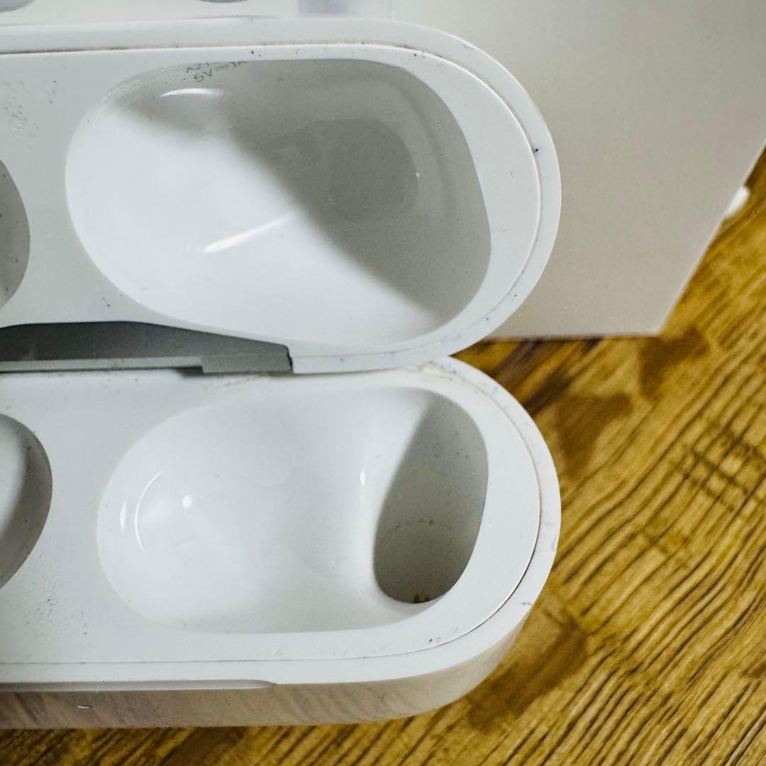 Apple AirPods Pro 第1世代 Lightning White