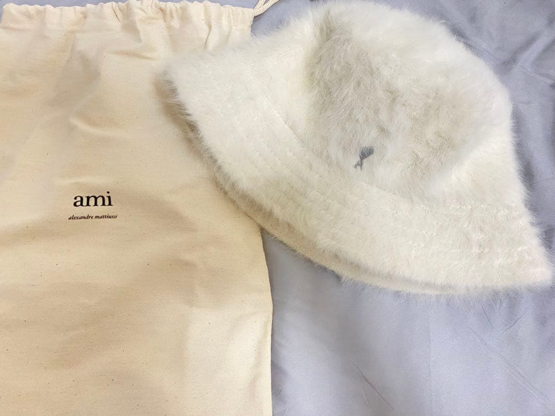 ✨半額✨店舗品切⭐️新品未使用⭐️AmiParisアミパリス ファーバケットハット
