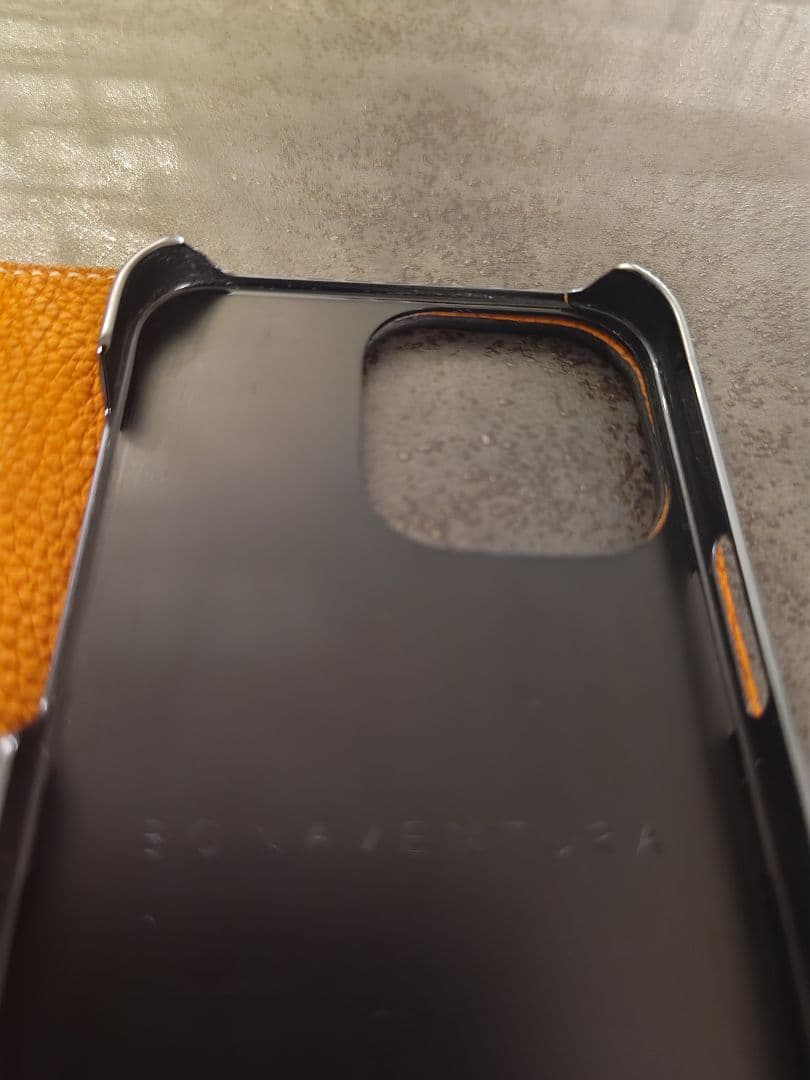 BONAVENTURA iPhone15pro手帳型ケース イエロー