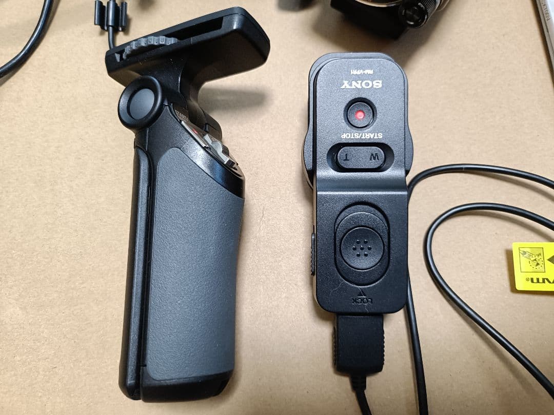 SONY HDR-CX405 ビデオカメラ本体 GP-VPT1三脚機能付グリップ