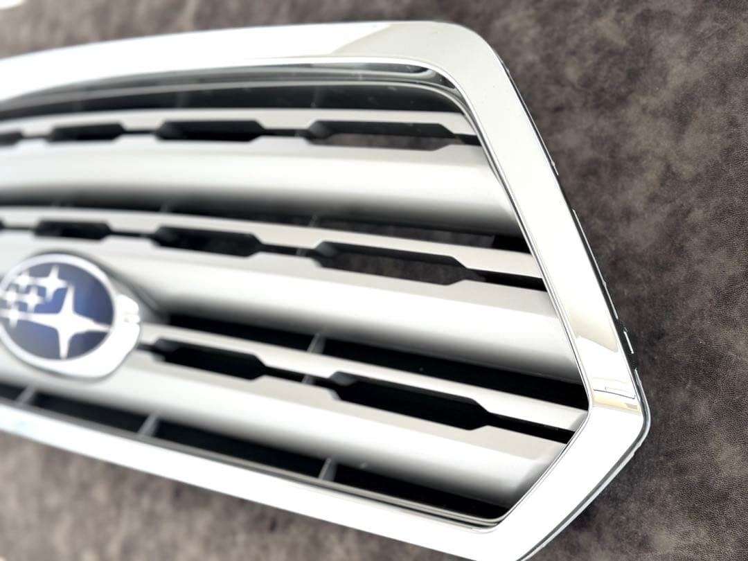 (未使用品)レガシィ アウトバック BS9 純正グリル 前期用