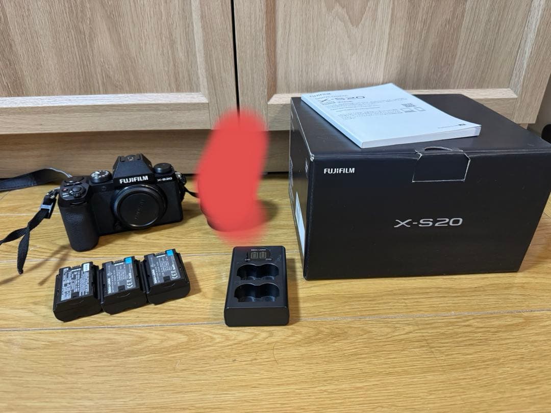 FUJIFILM X-S20 デジタルカメラ 本体　箱付き