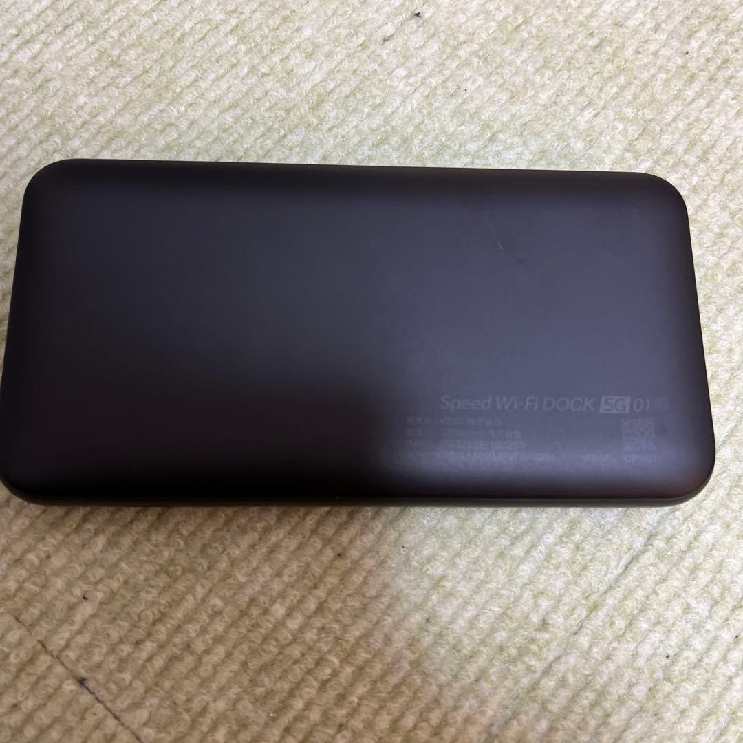Speed Wi-Fi DOCK 5G 01 ブラック