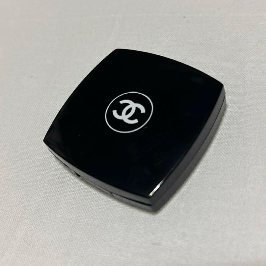 CHANEL ファンデ サンプル ドゥーブル タン プードゥレ 52 54 57