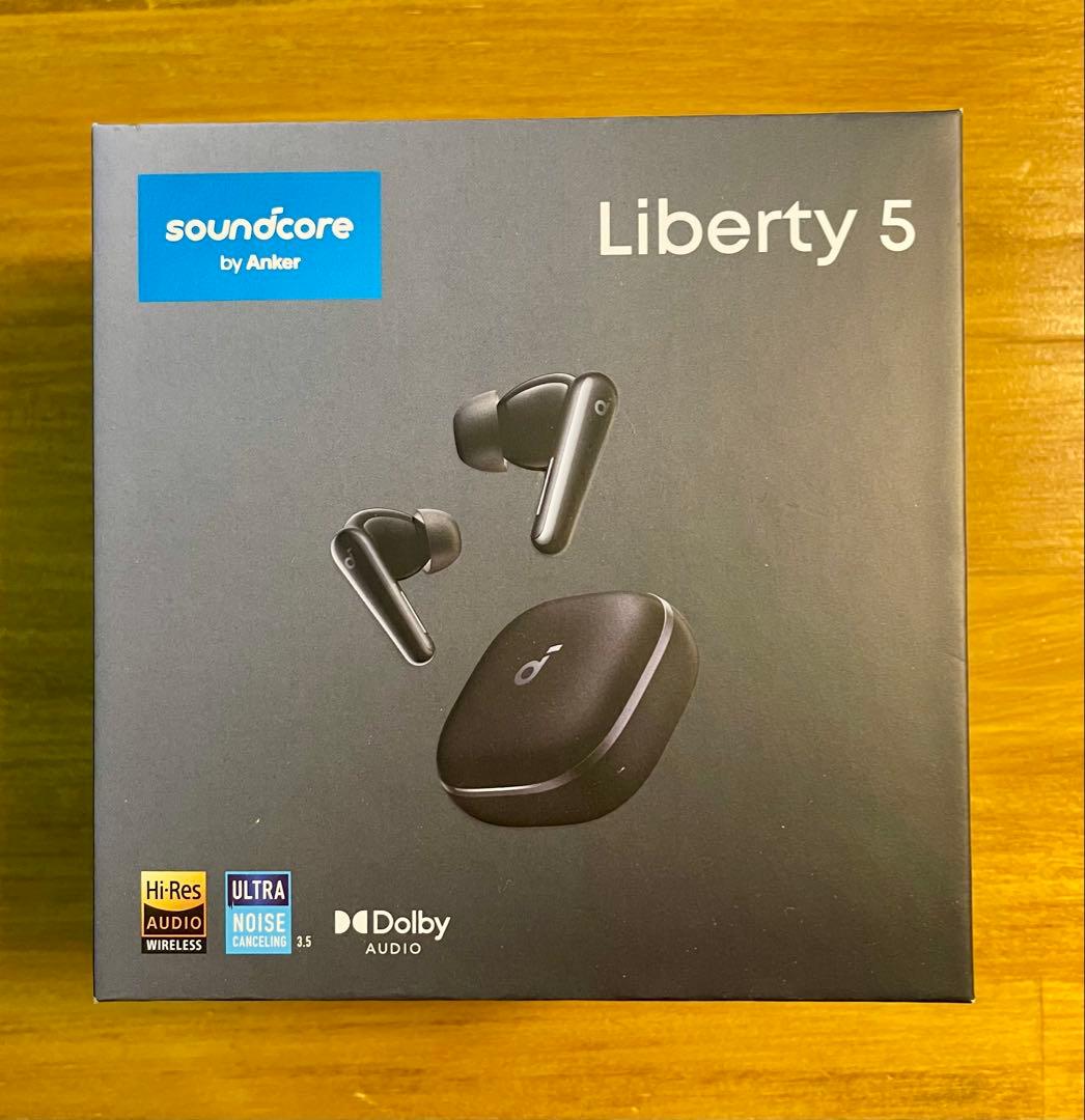 soundcore Liberty 5 ワイヤレスイヤホン + シリコンケース