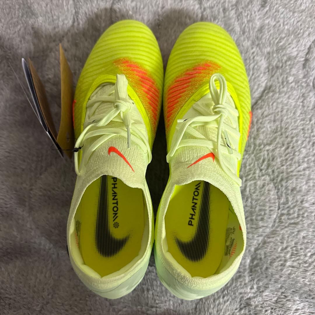 ナイキ　サッカースパイク　ファントム6 トップモデル　SG