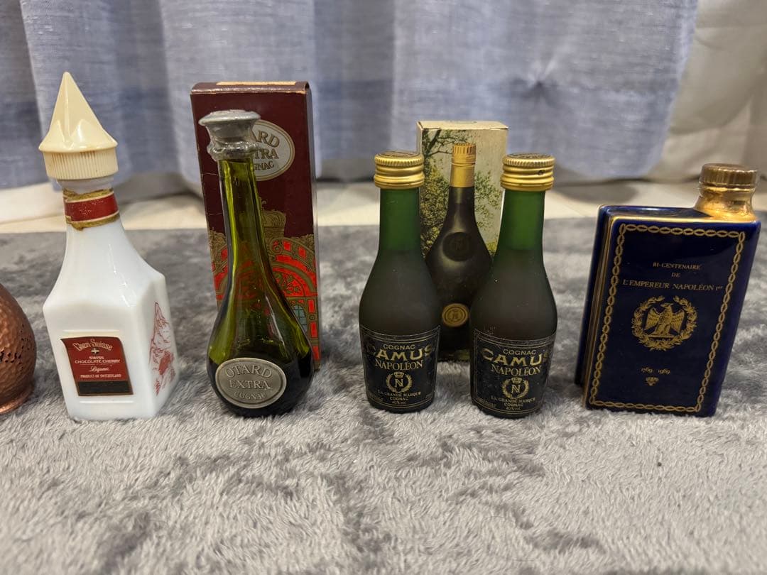 t*n様 ウィスキー　ブランデー　他　ミニチュアボトル44本セット