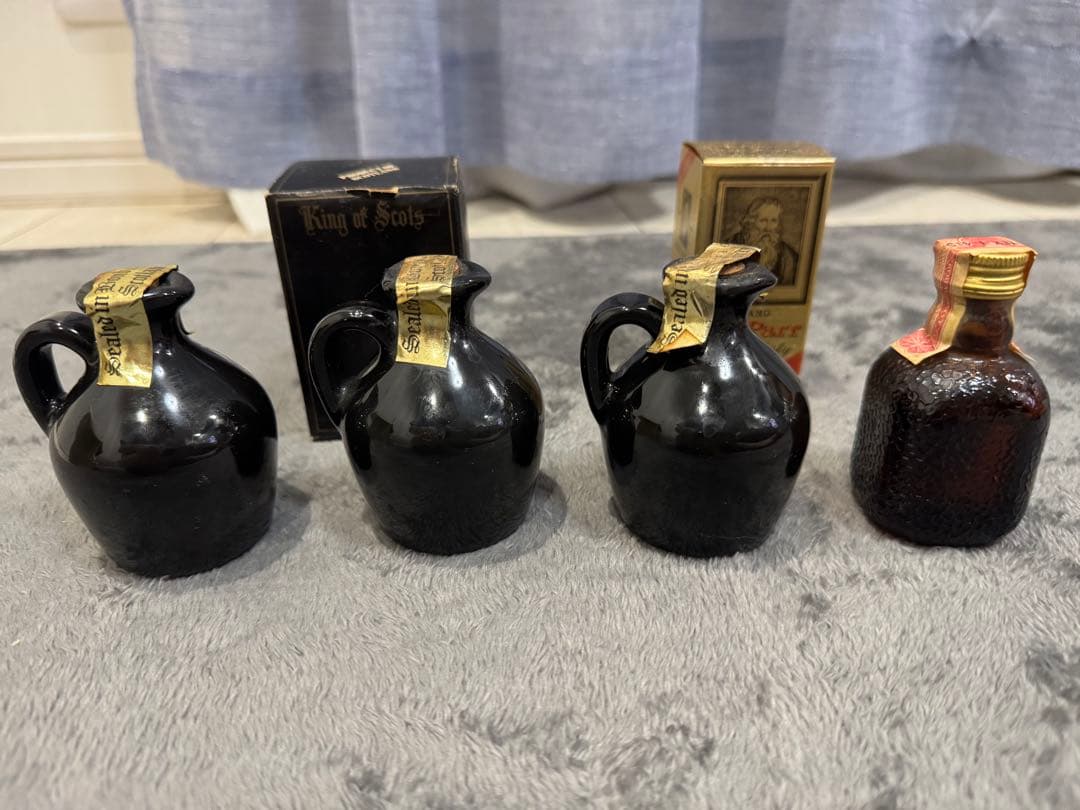 t*n様 ウィスキー　ブランデー　他　ミニチュアボトル44本セット