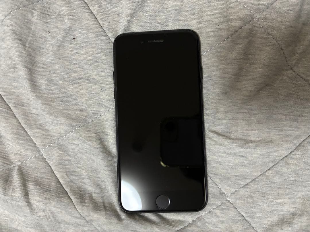 iPhone SE 第2世代 128GB ブラック SIMフリーシャッター音なし