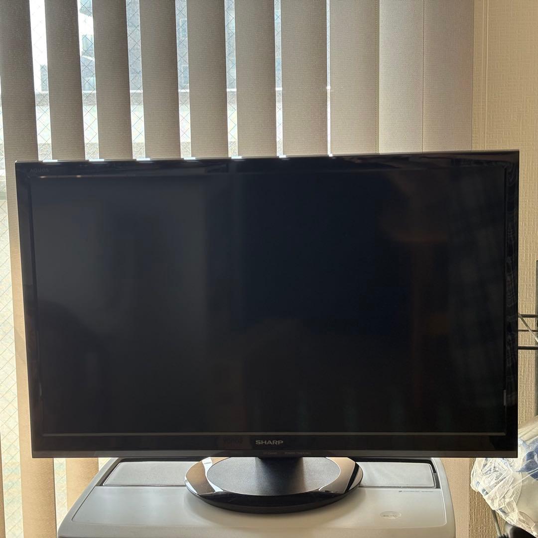 SHARP AQUOS 24型液晶テレビ 動作確認済　2018年製