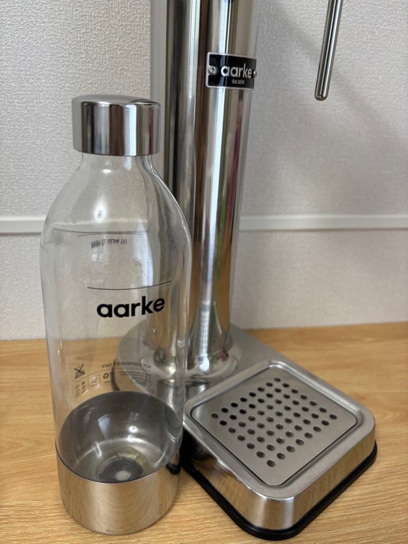 【美品】aarke アールケ Carbonator 3 炭酸水メーカー シルバー