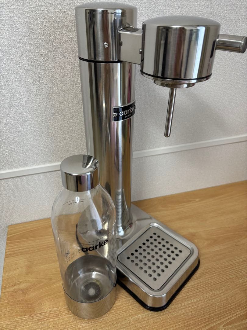 【美品】aarke アールケ Carbonator 3 炭酸水メーカー シルバー