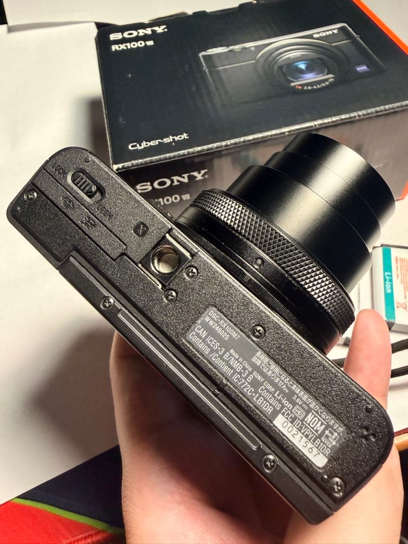 【訳あり/実用品】元箱付SONY RX100M7 バッテリー3個＋充電器