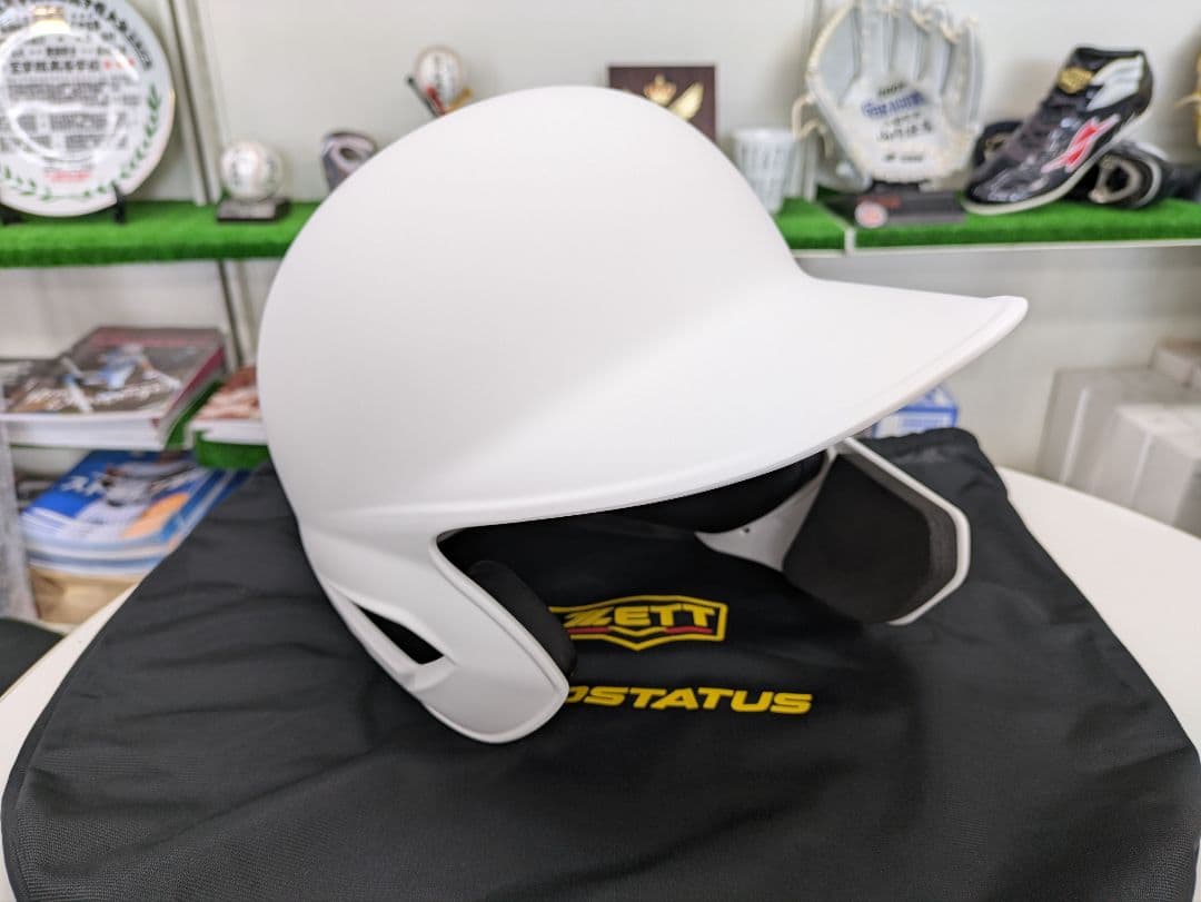 ★新品未使用★ZETT硬式用ヘルメットLサイズ　ホワイトつや消し　ガードあり